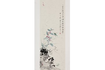 玉婉精美竖幅水墨画《一穿玉枝出石崖 娇红微姿秀春华》